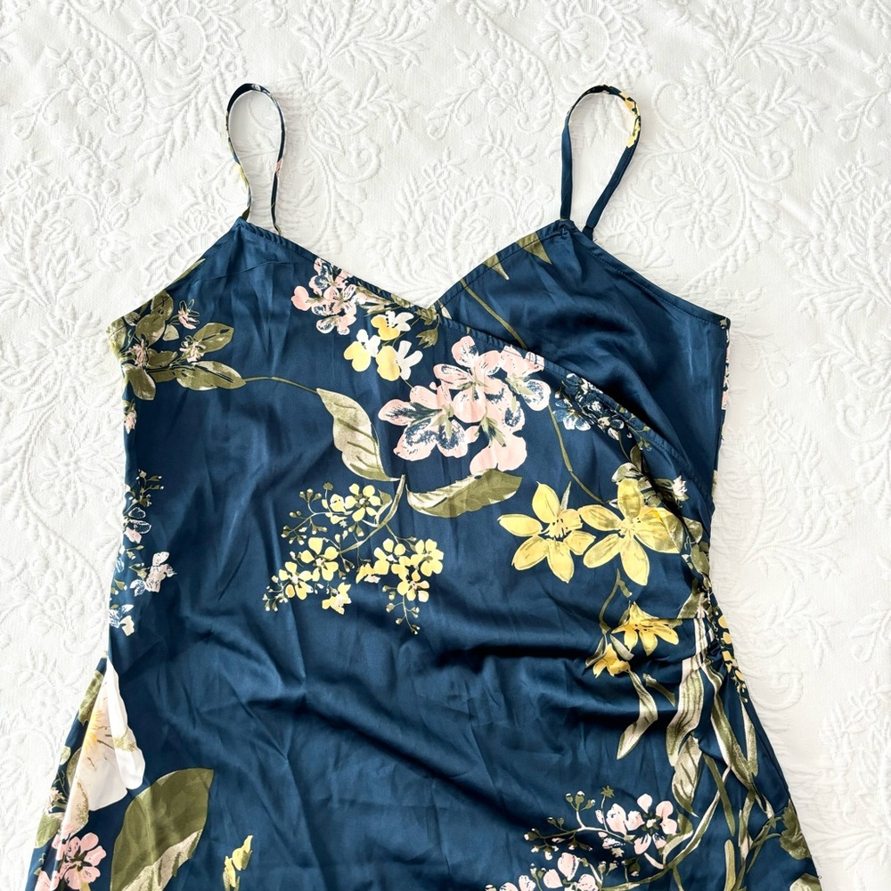 Lulu's Floral Navy Midi Dress - Picture 3 of 8